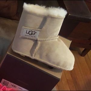 New uggs soft bottom